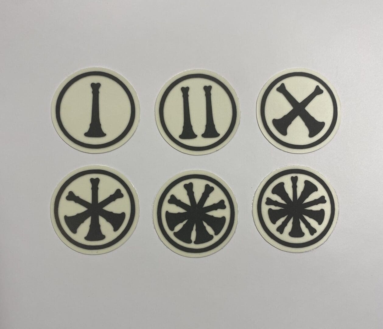 Bugles in Circle image 0