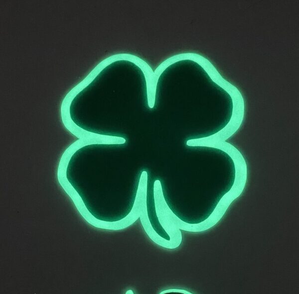 Leaf Clover with green glow